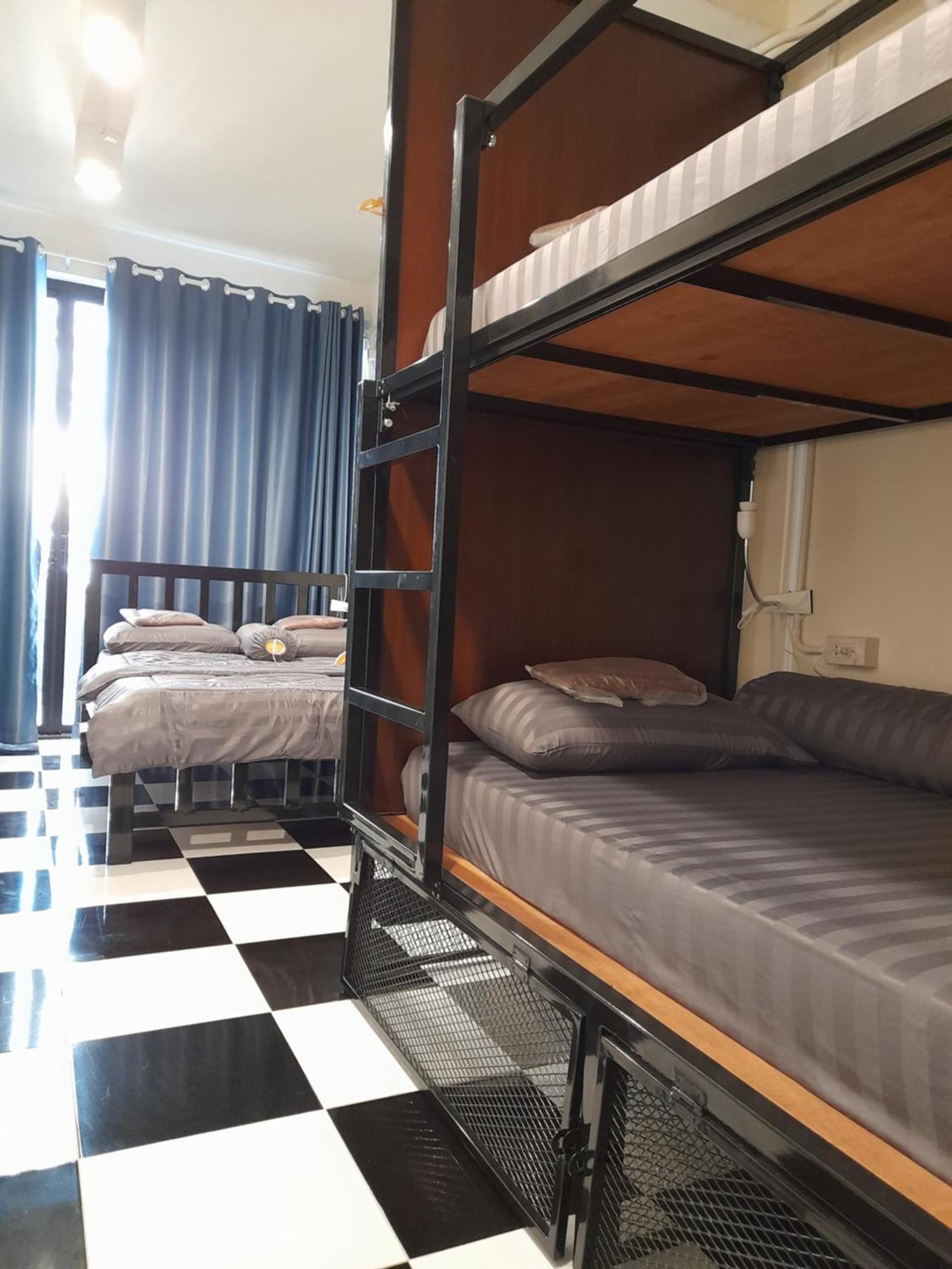 Noir Cafe And Hostel Chinatown 방콕 외부 사진